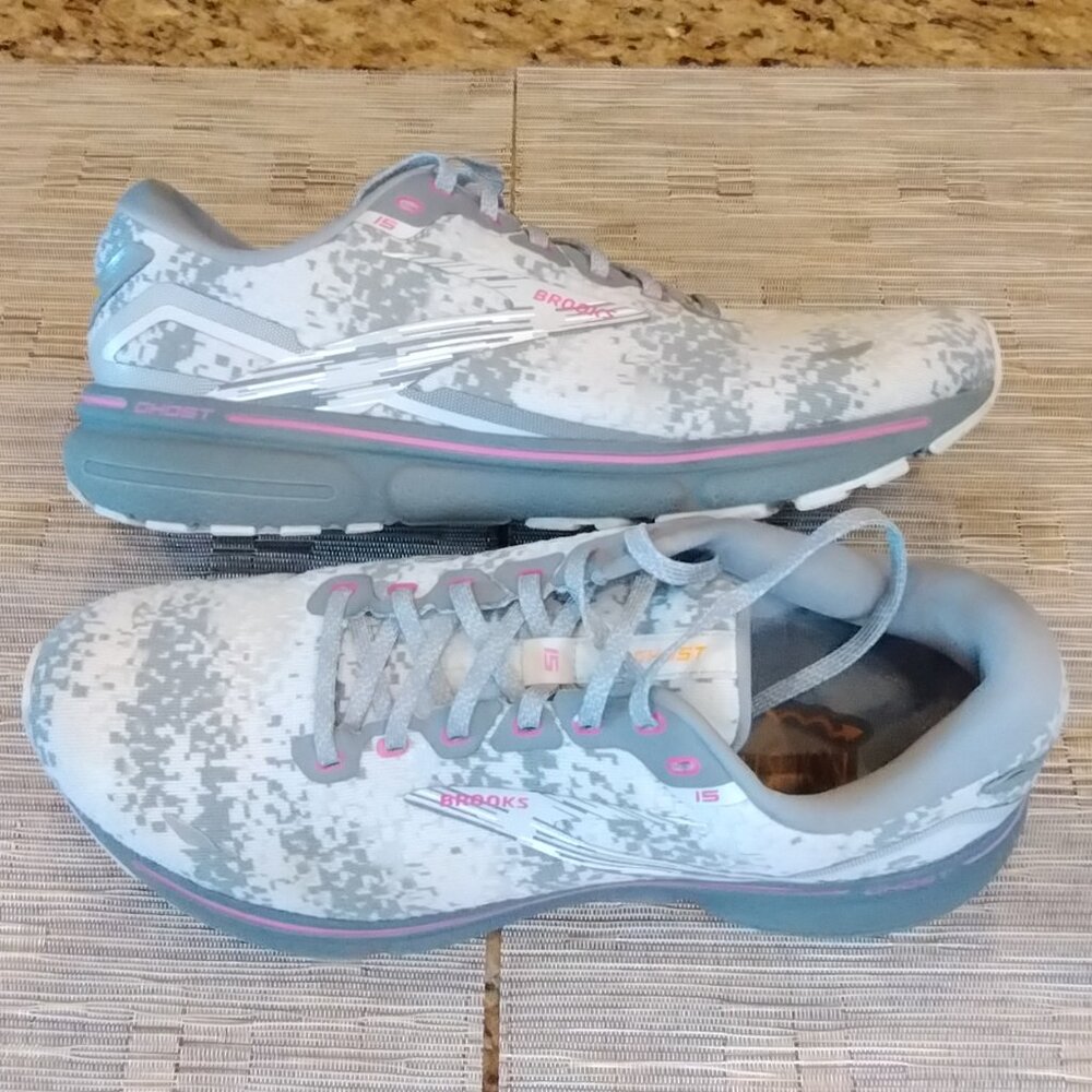 Brooks Ghost 15 Womens Running Shoes White/Oyster/Oriole Size 10.5